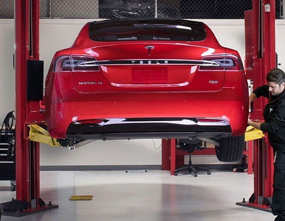 certified-tesla-service-img-2